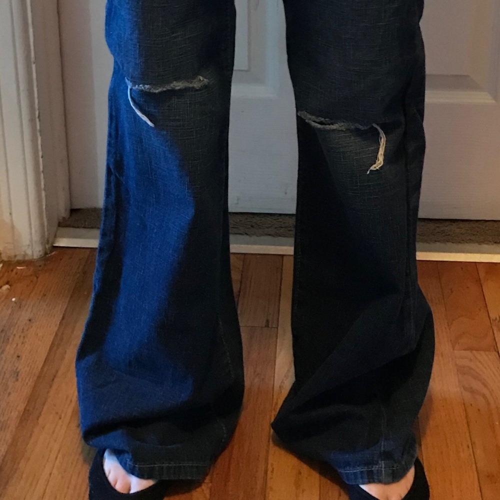 👖 BCBG Distressed Generation 👖 - Picture 8 of 8